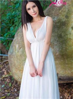 [上一篇11p下一篇12]神仙姐姐美女女神白色长裙公园写真