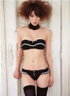 芳贺优里亚写真集