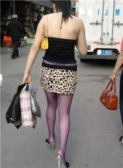 女人穿出街的丝袜 要不要这么丑?
