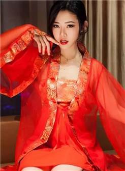 luvian古装红衣艺术照