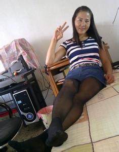 我叫刘子扬，征服美丽的丝袜老师
