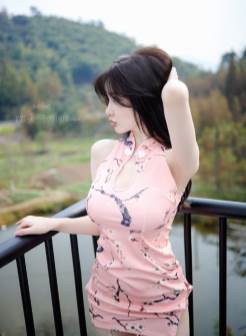 韩国AV美女人体欣赏 大奶妖美少妇户外美拍照