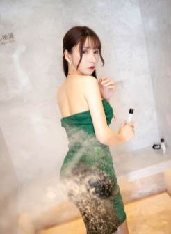 [mm美人网] 漂亮美女嫩模周于希香港之旅酒店浴室