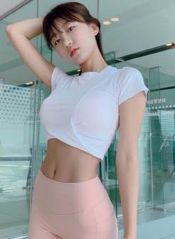 韩国av集团 潮流健身美女紧身背心短裤丰满性感