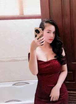 18岁的越南大胸美女写真，生活私房照