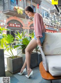 台湾家庭少妇美女户外丝袜美腿休闲写真图