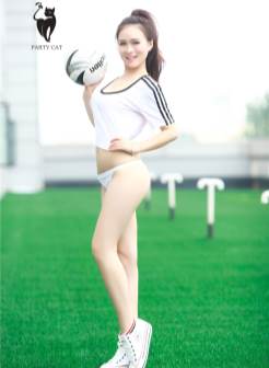 高清长腿足球宝贝美女球场性感图片