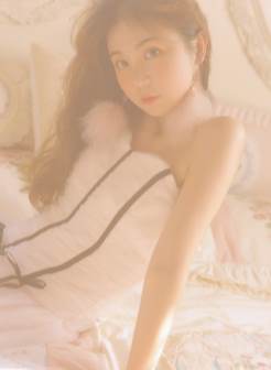 亚洲美女模特齐胸半裸包臀裙镜头前朦胧梦幻美女写真