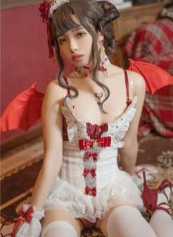 雯妹不讲道理 – 魅魔 Elegant devil [35P]