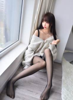 雪琪SAMA – 毛衣少女 [34P]