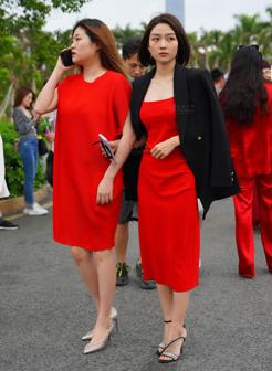 [街拍美腿]红裙凉高