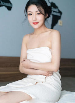 高清裹浴巾的韩国极品裸体美女人体艺术摄影图片