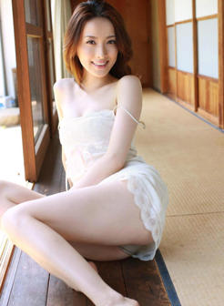 成熟性感日本著名人体美女瀬戸早妃写真图片