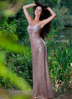 穿金色晚礼服的欧美metart人体美女模特艺术写真
