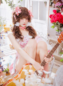 南桃Momoko少女吉他与蝴蝶结