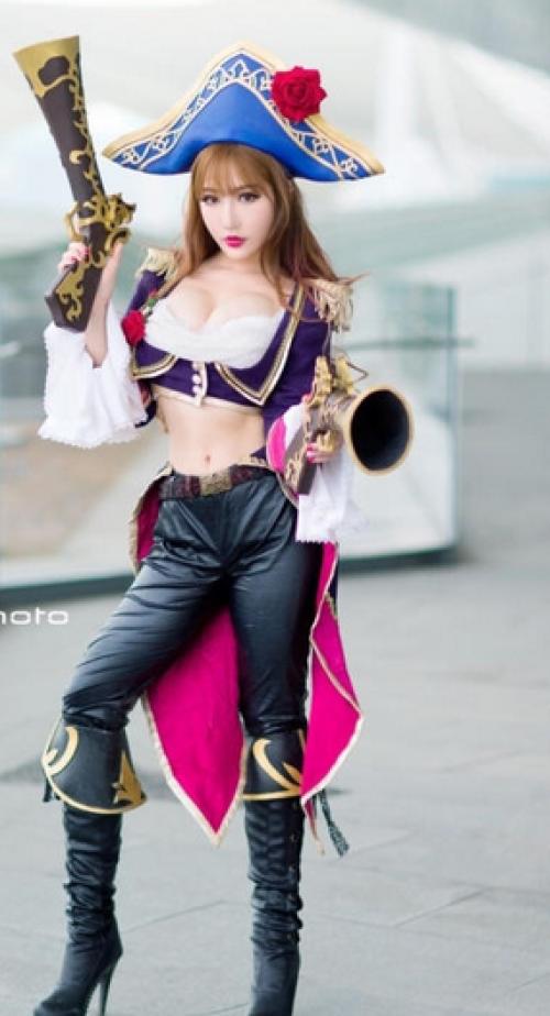 英雄联盟美女cos图片 英雄联盟女角色cosplay(9)(点击浏览下一张趣图)