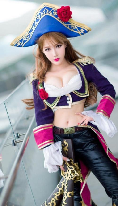 英雄联盟美女cos图片 英雄联盟女角色cosplay(10)(点击浏览下一张趣图)