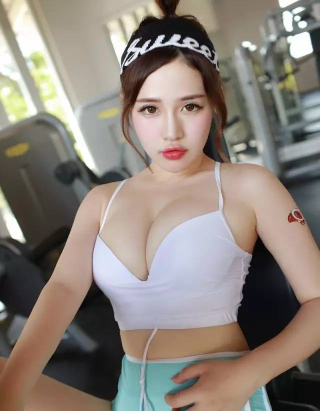 韩国女子健美图片(2)(点击浏览下一张趣图)