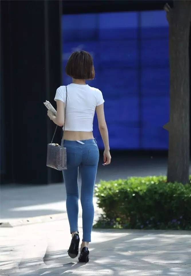 街拍ol职业装长裤美女模特(5)(点击浏览下一张趣图)