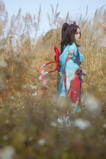 阴阳师女式神裸体cosplay真人图(6)(点击浏览下一张趣图)