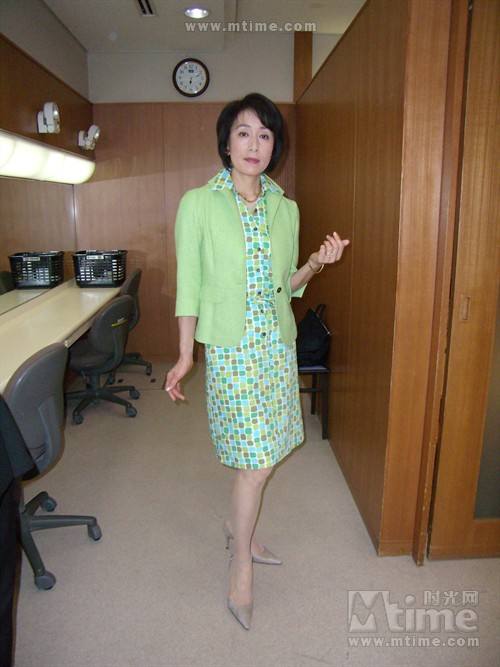 坂下淳子51岁熟女魅力照片(2)(点击浏览下一张趣图)