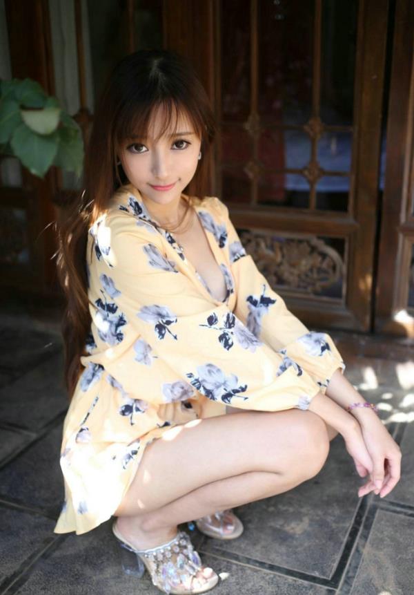 日本20岁萝莉艺术照(4)(点击浏览下一张趣图)