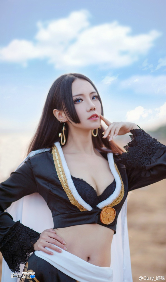 动漫被褥海贼王蛇姬 cosplay(3)(点击浏览下一张趣图)