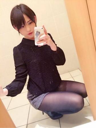 蹂躏清纯美乳校服丝袜写真(4)(点击浏览下一张趣图)