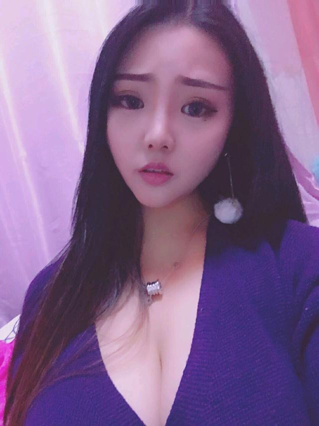 女生在陌陌上晒照片 陌陌晒奶极品美女写真(5)(点击浏览下一张趣图)