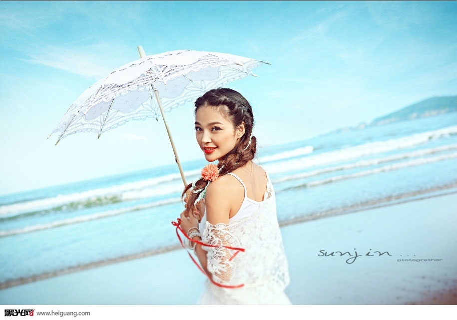 海滩朴素淡雅的白色婚纱(6)(点击浏览下一张趣图)