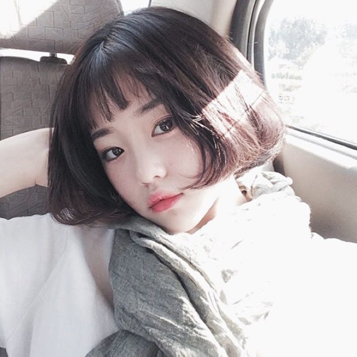 带刘海的短发发型2018女生图片(3)(点击浏览下一张趣图)