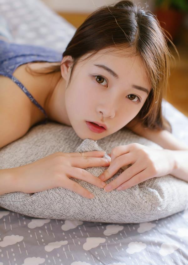 筱雨人体张沙从中的女孩系列写真(6)(点击浏览下一张趣图)