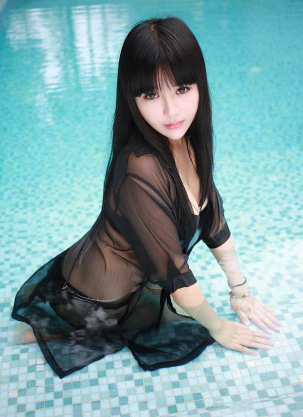 性感美女御姐情趣黑色透明泳衣48式插图大胆写真(4)(点击浏览下一张趣图)