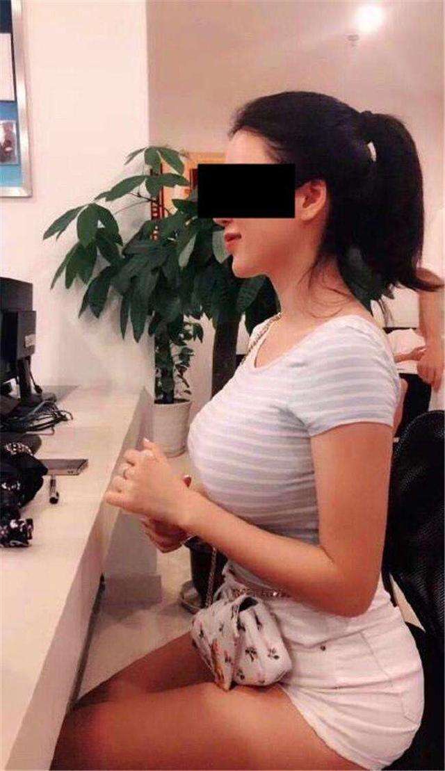 蒋聘婷泳衣豪华大胸的诱惑(2)(点击浏览下一张趣图)