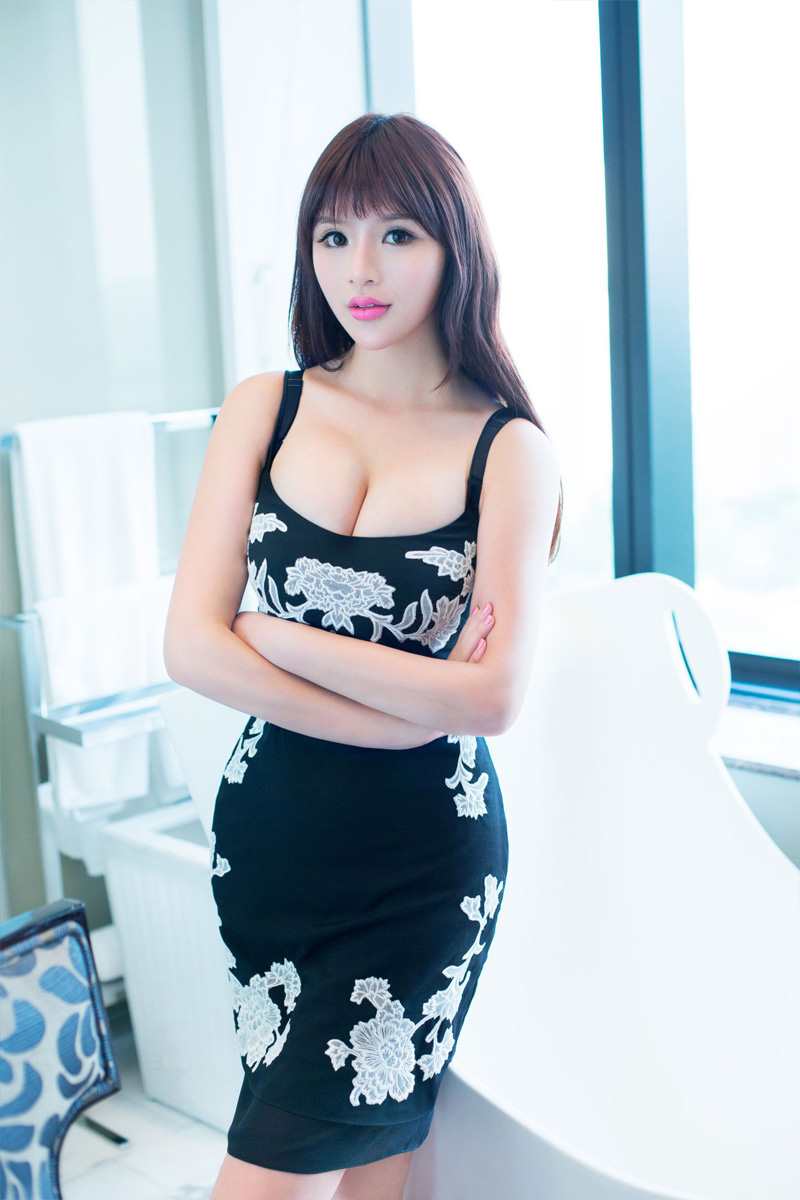 情趣嫩模越南大胸美女全身图片(3)(点击浏览下一张趣图)
