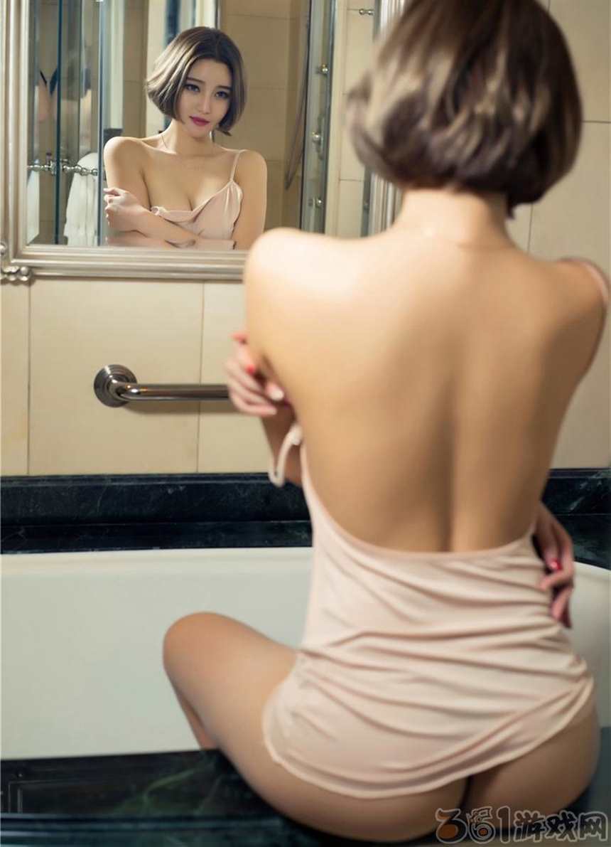 美女在浴室美白性感美女文雪诱人的身材大胆湿身(点击浏览下一张趣图)