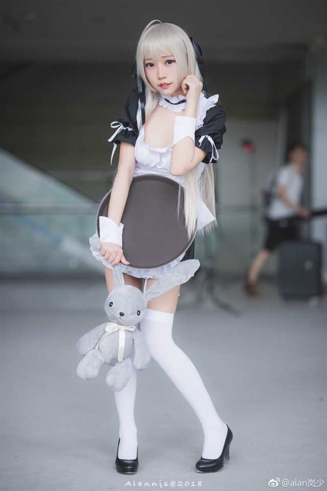 cosplay白丝女仆污图(6)(点击浏览下一张趣图)