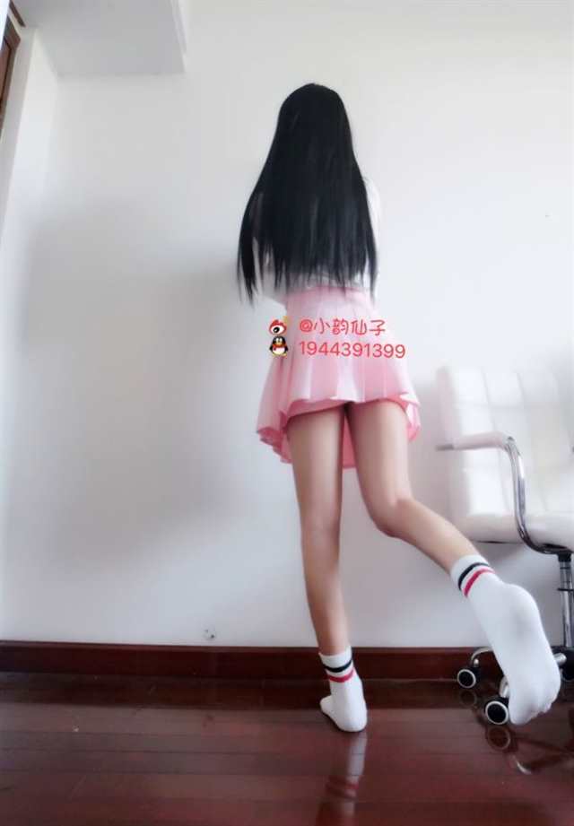 腿玩年 丝足萝莉控福利@小韵仙子图包【250p/104m】(4)(点击浏览下一张趣图)