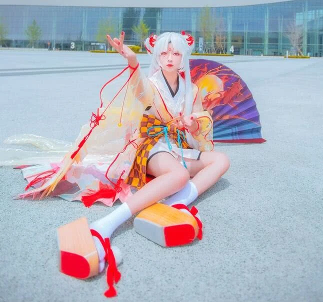 漫展cosplay露出大部分是鸡(7)(点击浏览下一张趣图)