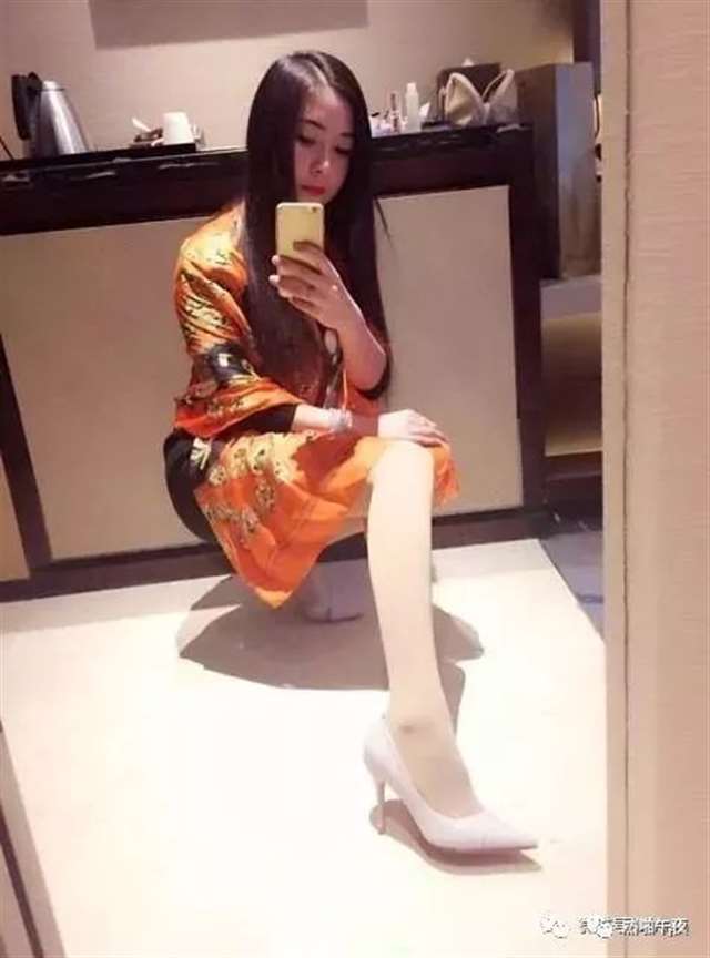 熟女阿姨【已婚吧 大胸丰满少妇老师