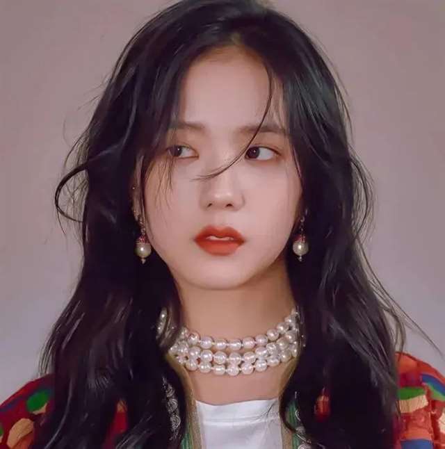 女士微信头像大气端庄