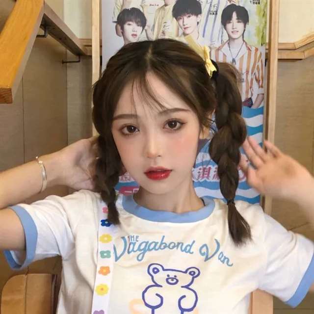 女士微信头像大气端庄