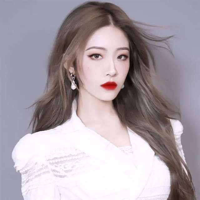 女士微信头像大气端庄