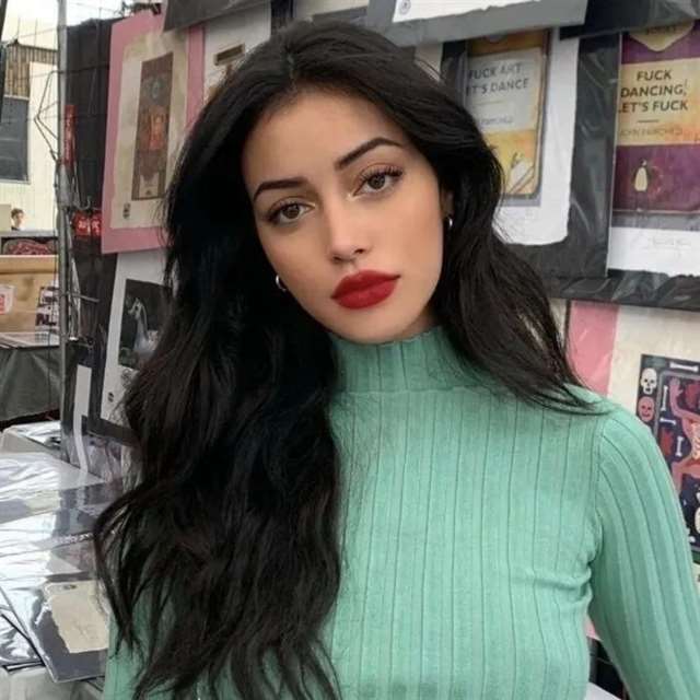 女士微信头像大气端庄