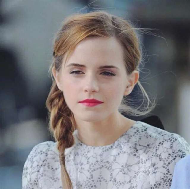 女士微信头像大气端庄