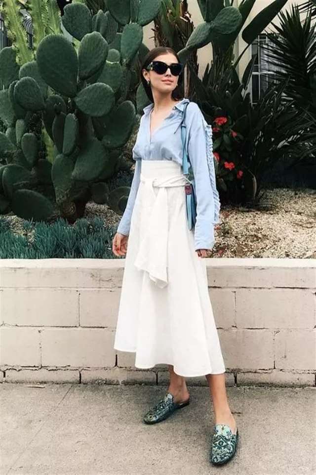 微胖，很多妹子觉得头疼，不知道拿那些肉肉怎么办