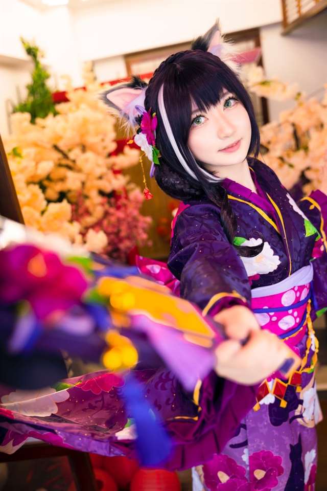 cosぽご凯露(新年)cos「あっち行けっ