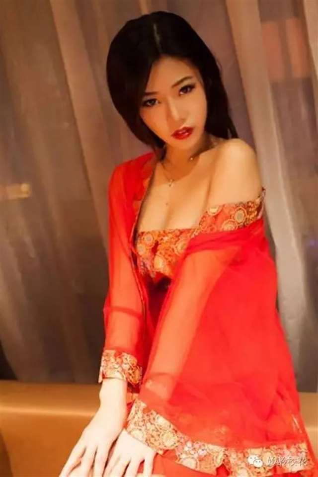 luvian古装红衣艺术照