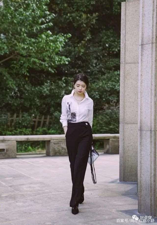 夏天最常见的单品，作为中年女人的你会想到什么？