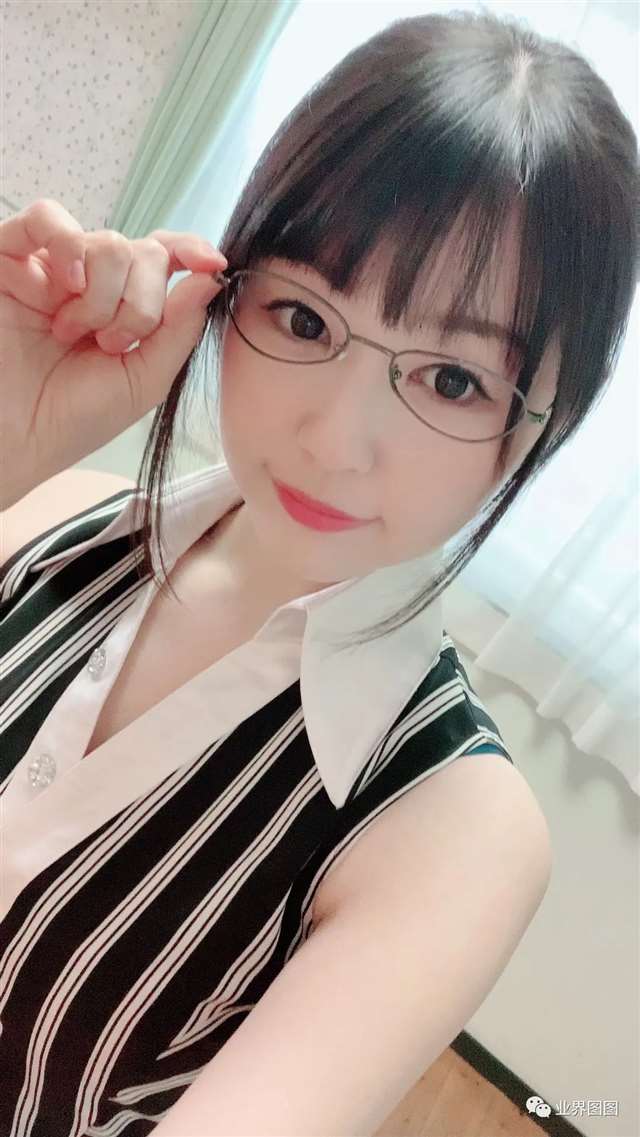 (JULIA,日向真凛,美咲佳奈)女神生活照片